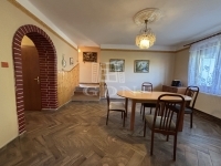 Győr Flat (brick) 4