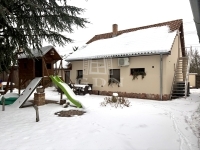 Fót Casa Familiala 19