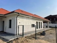 Dunaharaszti Family House 13