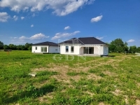 Gencsapáti Family House 11