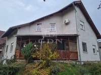 Vânzare duplex Pécel, 240m2