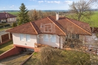 Úrhida 家庭别墅 0