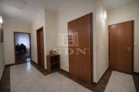 Úrhida 家庭别墅 7