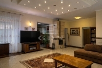 Úrhida 家庭别墅 4