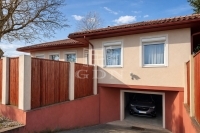 Úrhida 家庭别墅 13