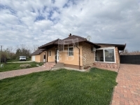 Lepsény Family House 0