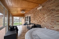 Lepsény Family House 10