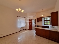 Székesfehérvár Офис 4