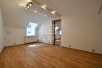 Székesfehérvár 商业用 - 店铺 0