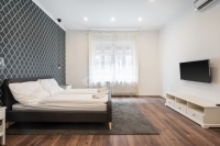 Eladó lakás (téglaépítésű) Budapest VI. kerület, 114m2