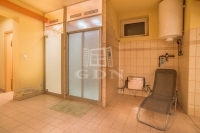 Tárnok Family House 21