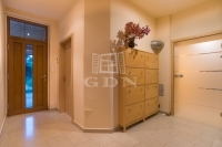 Tárnok Family House 24