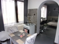 Péteri Einfamilienhaus 1