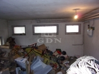 Péteri Einfamilienhaus 13