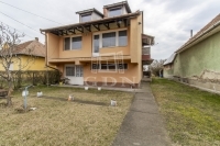 Tura Family House 0