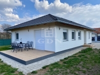 Tököl Family House 2