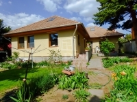 Fót Einfamilienhaus - 182.000.000 HUF