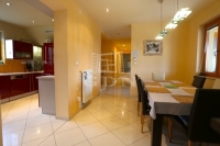 Tárnok Family House 3