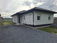 For sale family house Bugyi, 94m2